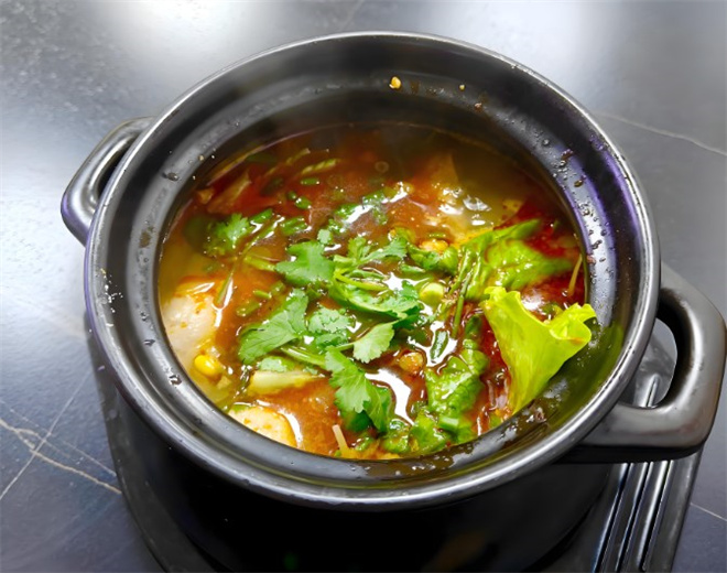 渝龙记罐罐米线加盟