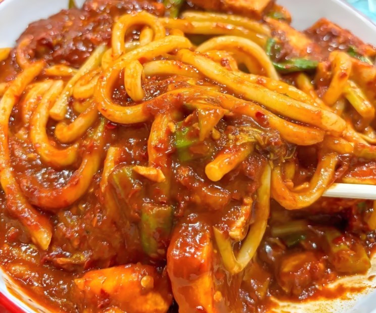 郭小妍初见新疆炒米粉加盟 郭小妍初见新疆炒米粉加盟