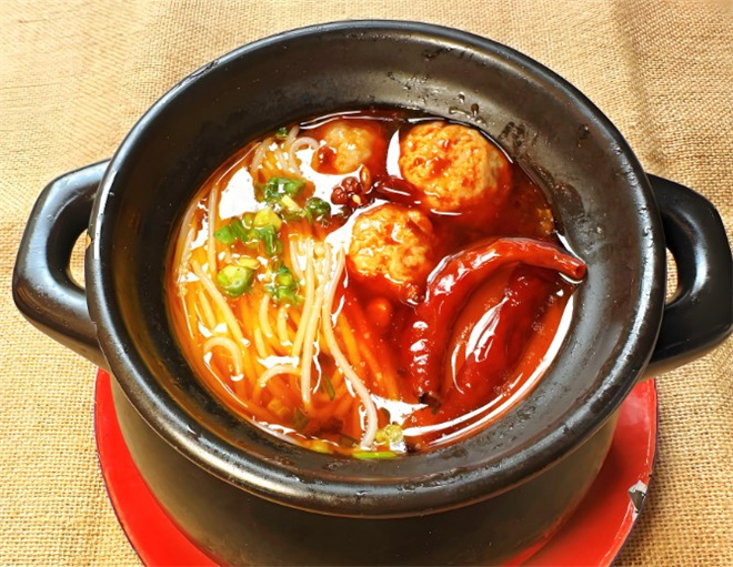 渝龙记罐罐米线