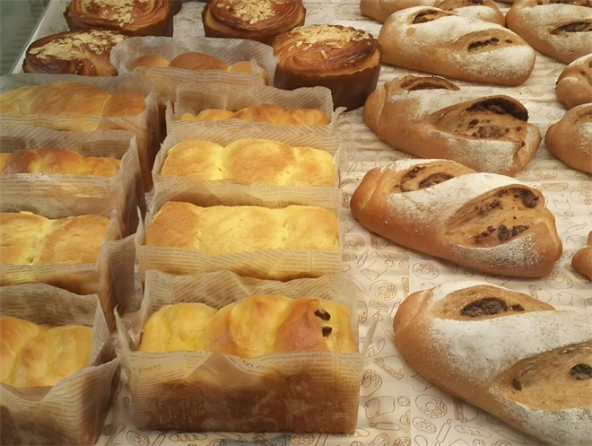 迪莉娅蛋糕面包加盟