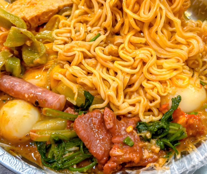 张氏姊妹麻辣烫加盟