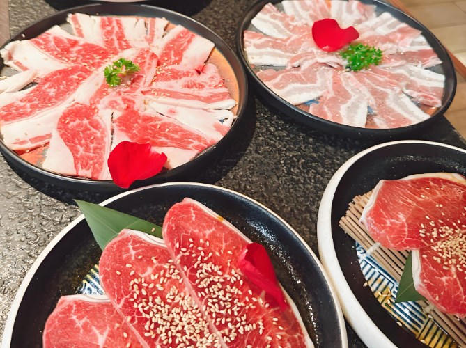 小竹家炭火烤肉