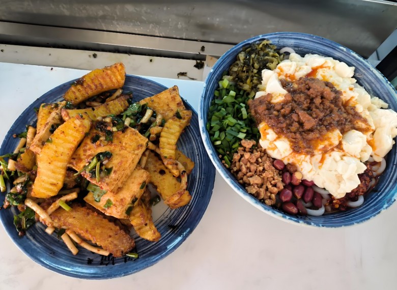 苗南村豆花米线加盟