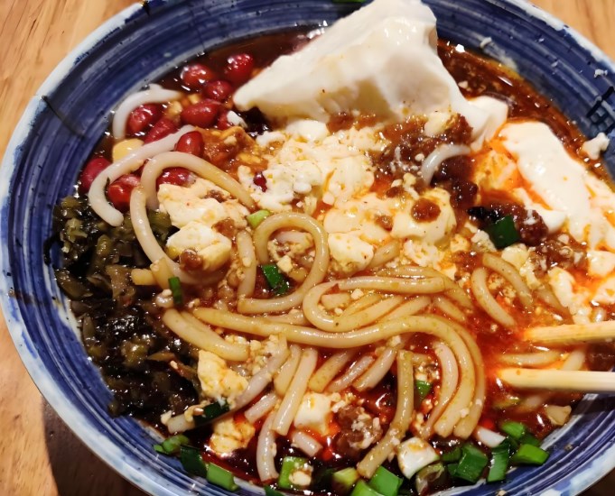 苗南村豆花米线