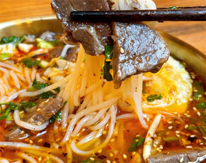 肥牛师傅牛肉米线加盟