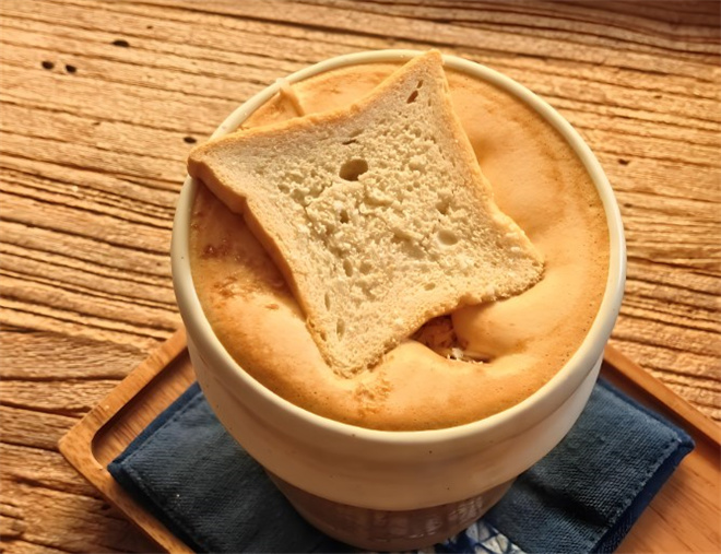 恋芝香面包甜品