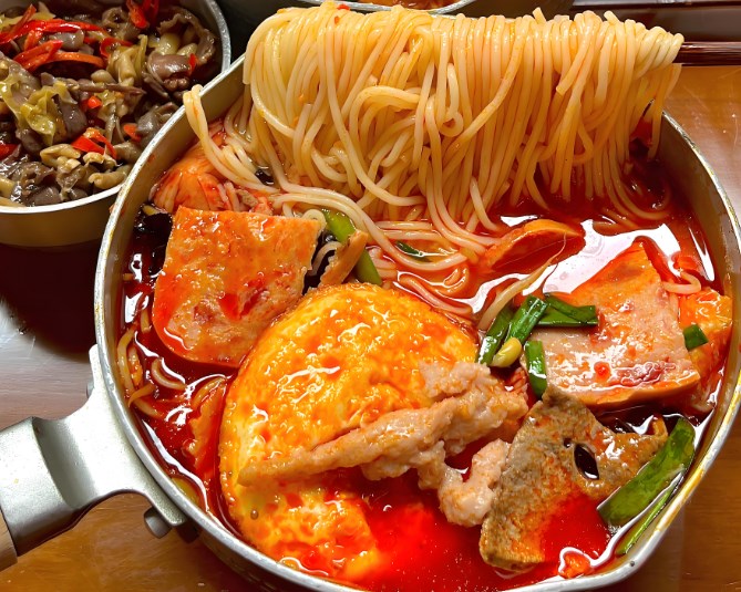 王大乔泡椒米线