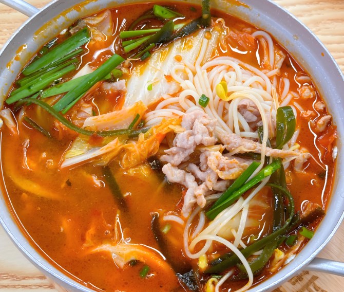 王大乔泡椒米线