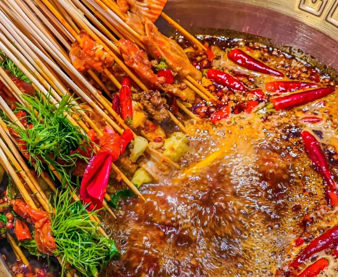 何家香串串香火锅