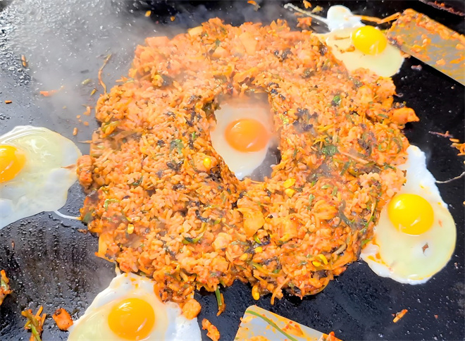 新米多多铁板炒饭