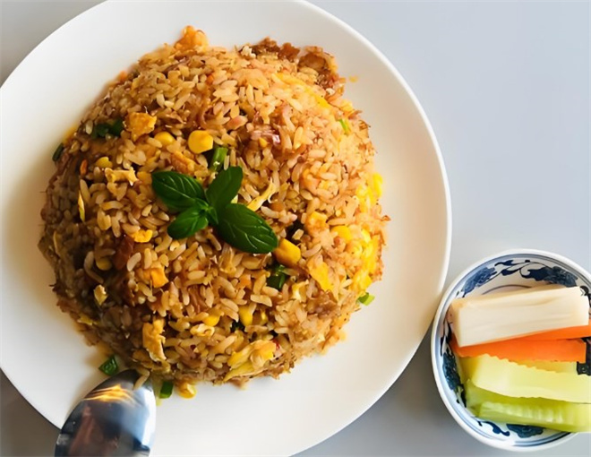 龙门铁板海鲜炒饭加盟