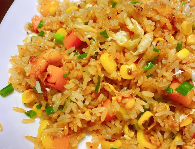 巴宝港式铁板炒饭