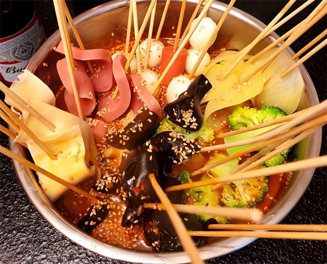 关东煮串串香加盟