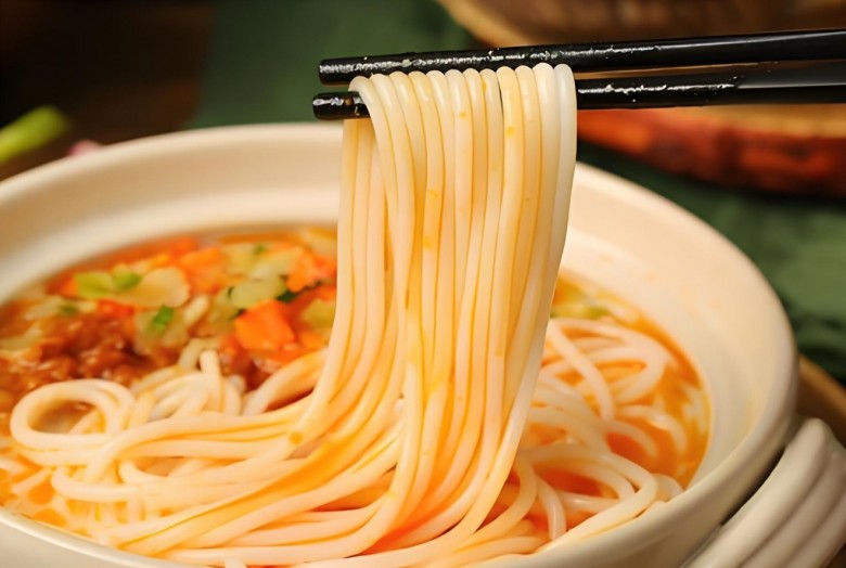 貴小鮮生燙牛肉米線