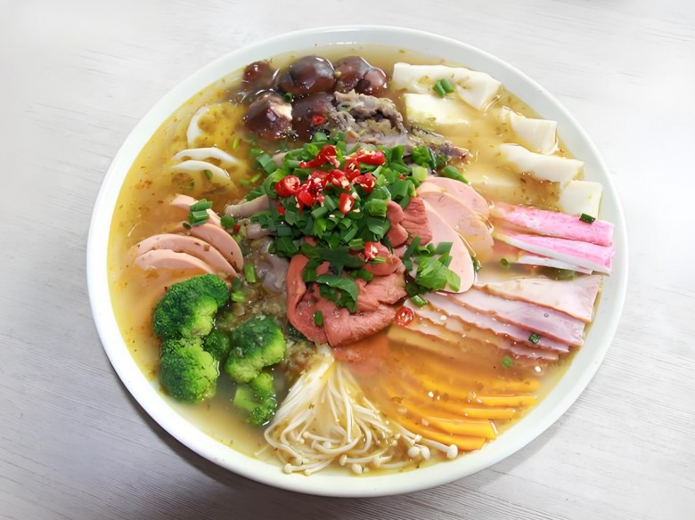 军师骨汤冒菜 军师骨汤冒菜