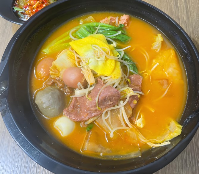 赵素福麻辣烫加盟