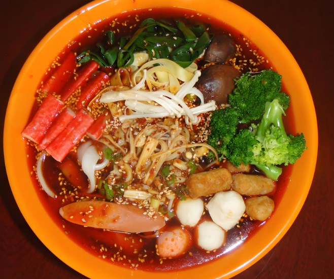 雄赳赳麻辣烫加盟