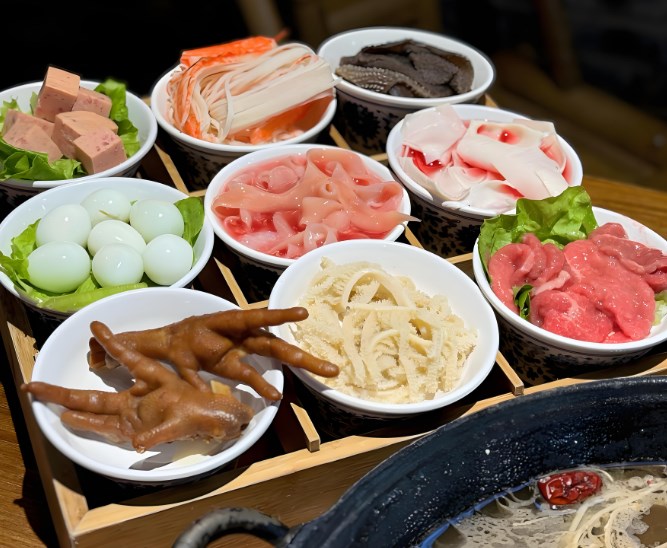 锅哥有料老火锅加盟