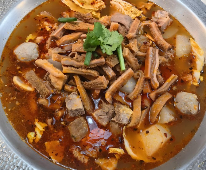 茁玉两间牛杂老火锅