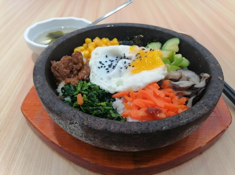 盈香村石鍋拌飯
