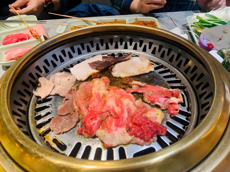 鑫东宫自助烤肉