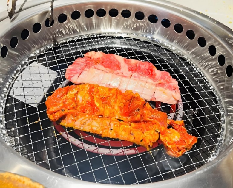 肉呆呆自助烤肉集市加盟