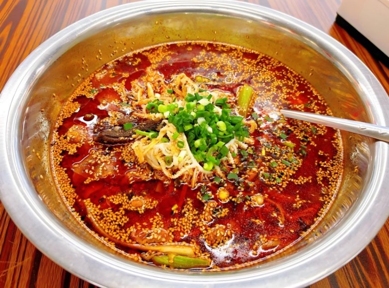 火辣辣成都冒菜