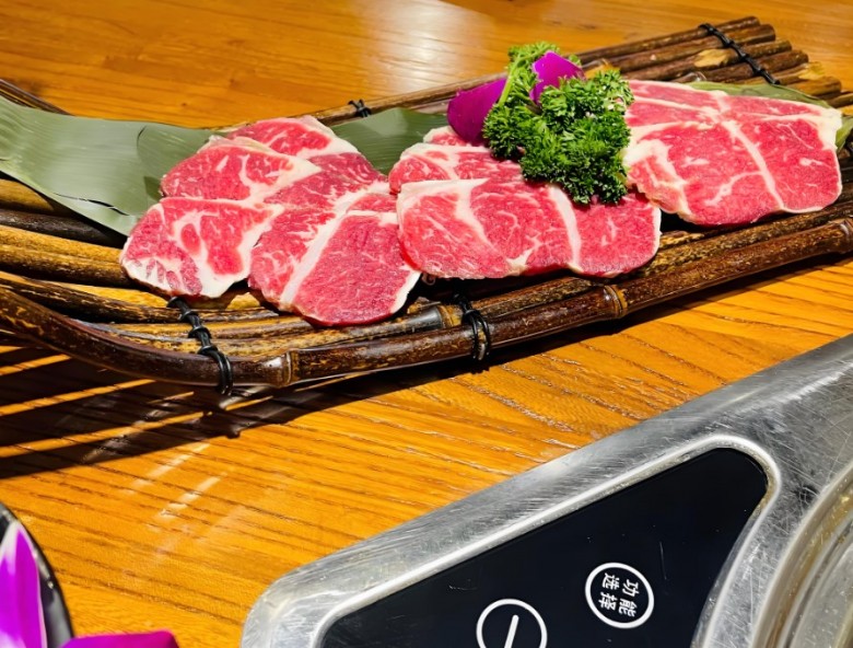 十一匠火炉烤肉加盟