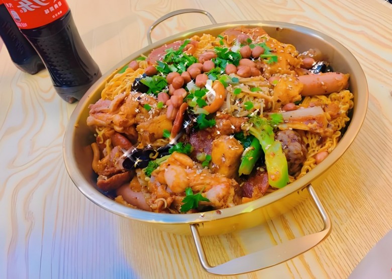 不是外人干拌冒菜