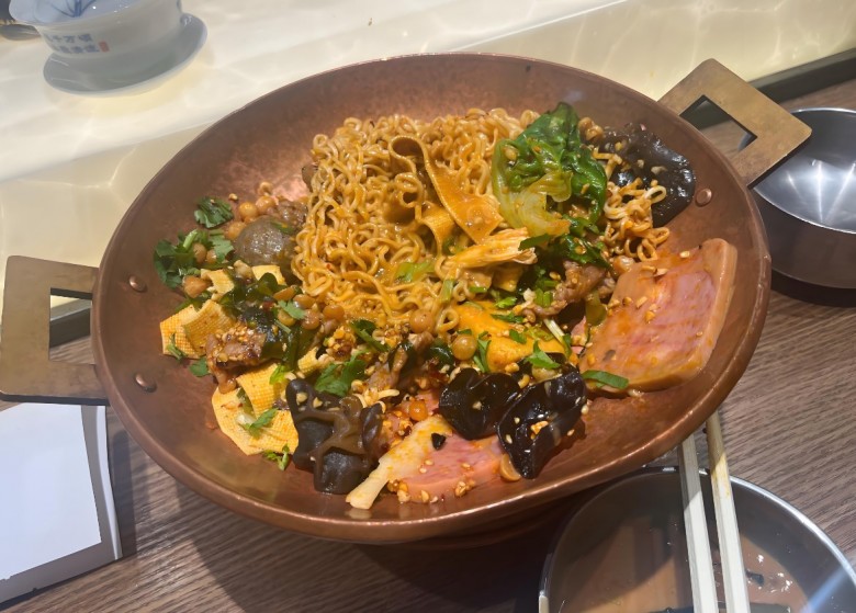 不是外人干拌冒菜加盟