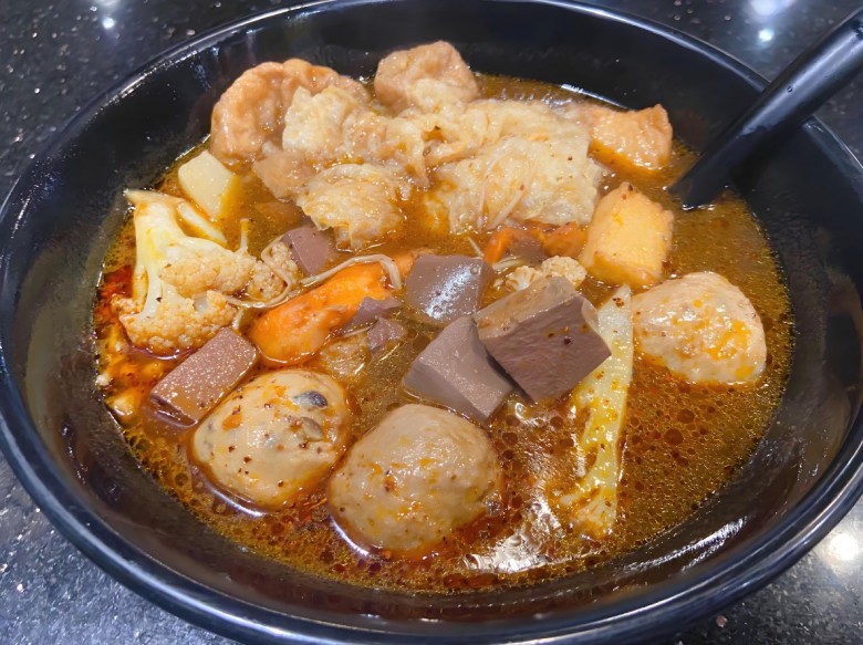 静安小亭麻辣烫加盟