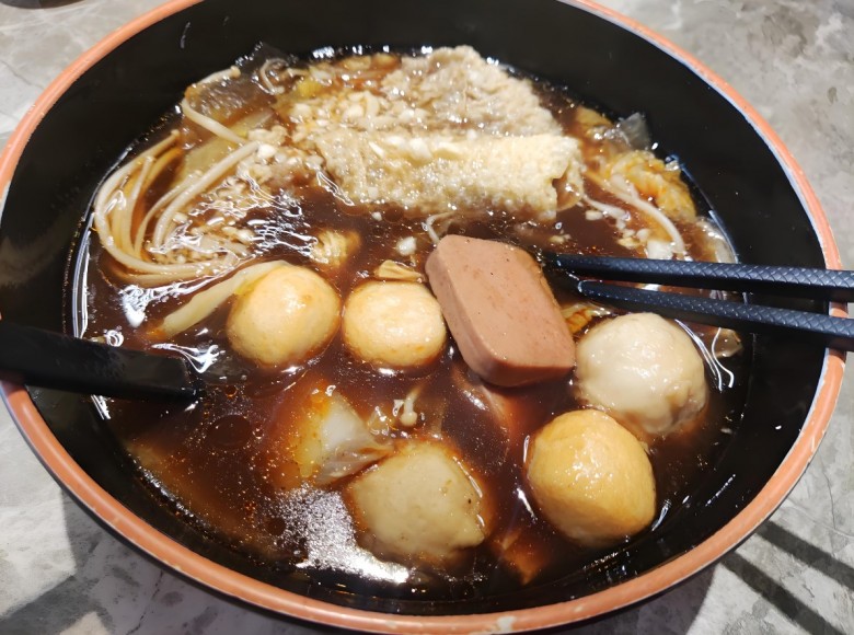 思益味麻辣燙加盟