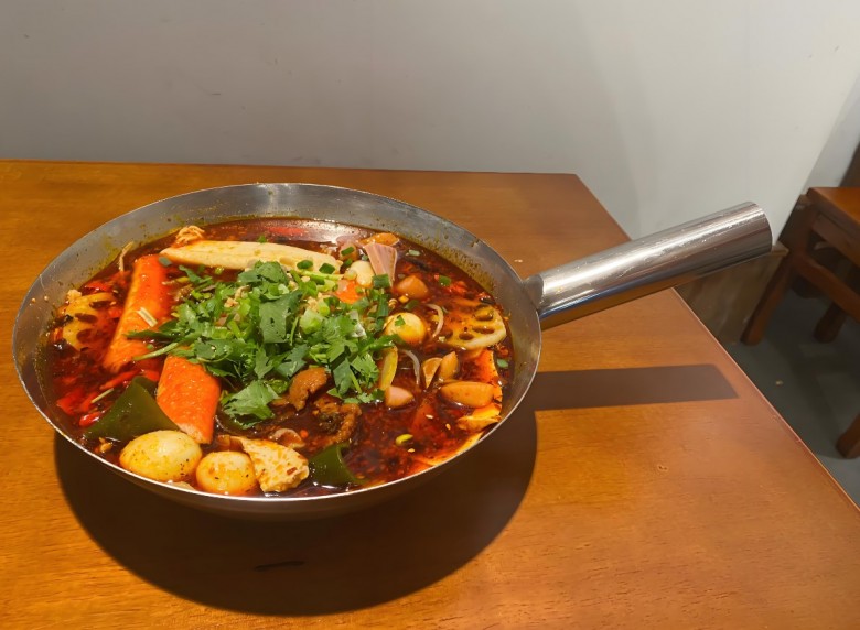 小街故事麻辣烫加盟