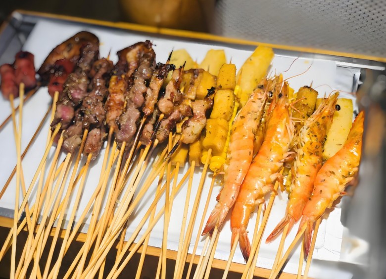 客串先生烧烤加盟