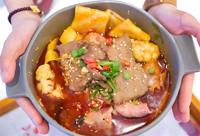 對(duì)對(duì)香麻辣燙加盟