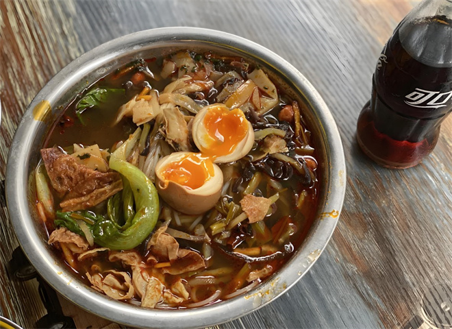 螺太鲜土味螺蛳粉火锅