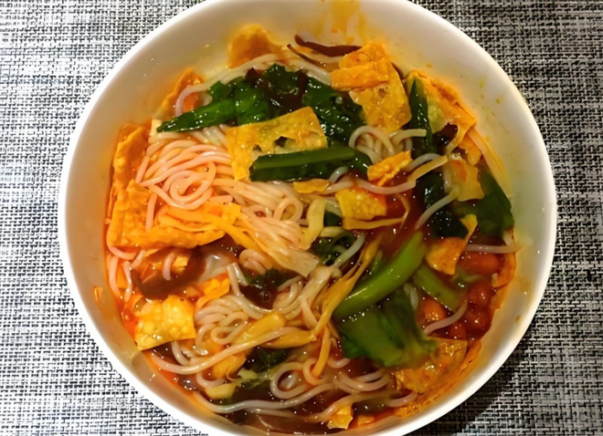 螺太鲜土味螺蛳粉火锅