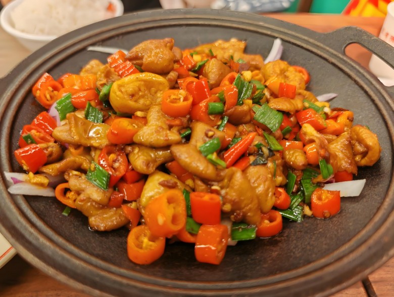 湘小闹湘菜盖码饭