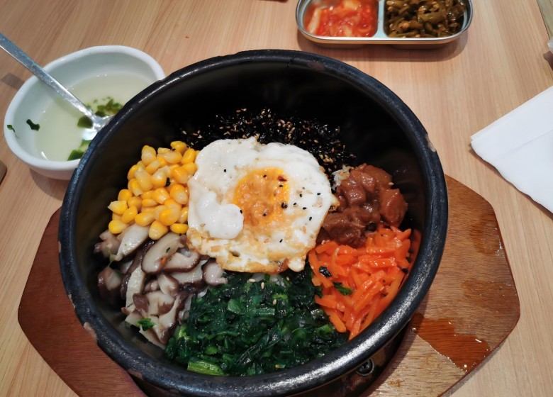 火炉火韩式拌饭加盟