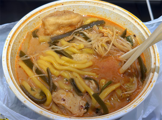 赛村花东北黏糊麻辣烫加盟