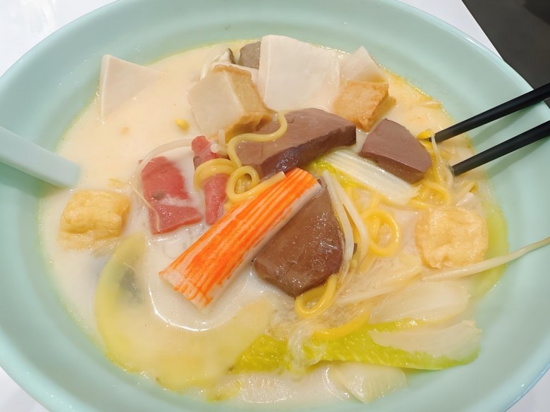 李国伟骨汤麻辣烫