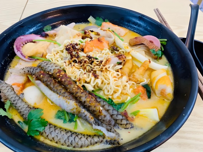 周浩炎牛骨汤麻辣烫 周浩炎牛骨汤麻辣烫