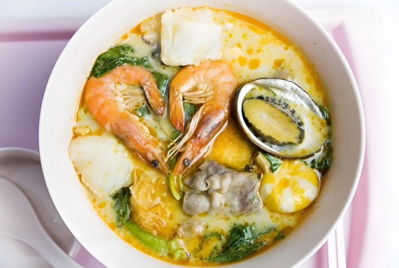 李国伟骨汤麻辣烫加盟