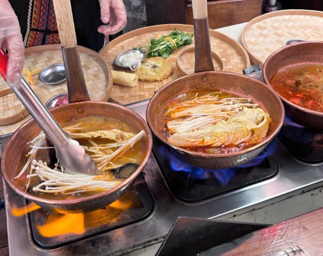 赵阗阗生烫牛肉米线