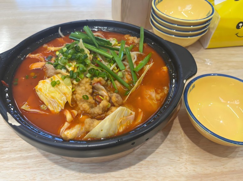 正南柒百泡椒砂鍋米線 正南柒百泡椒砂鍋米線