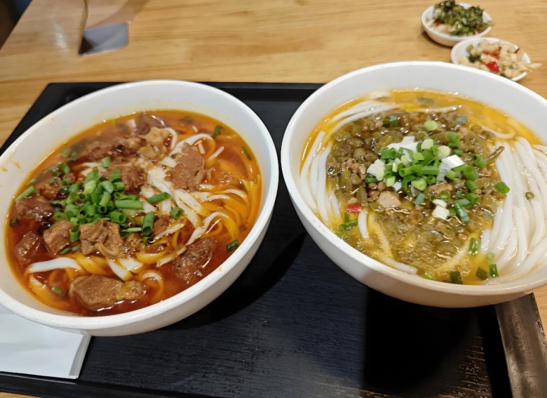 牛一菲贵州牛肉粉