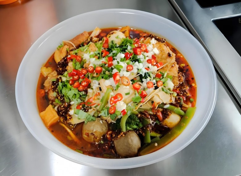 食姑娘冒菜加盟