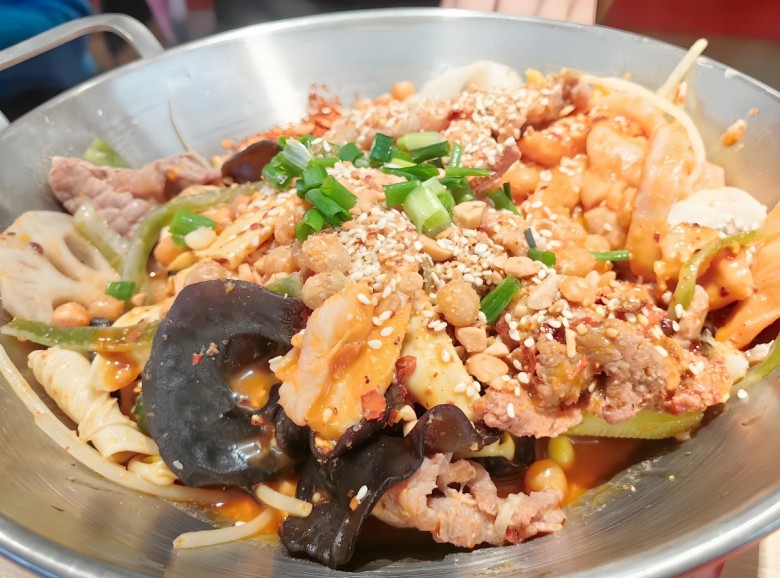 秤星蔡师傅冒菜加盟