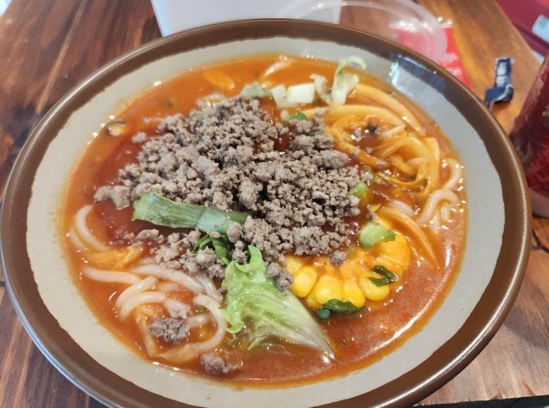 賣牛翁鮮切牛肉米線