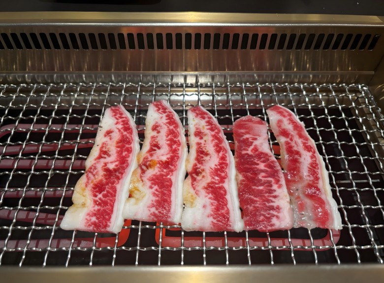 岩冶屋炭火和牛烤肉